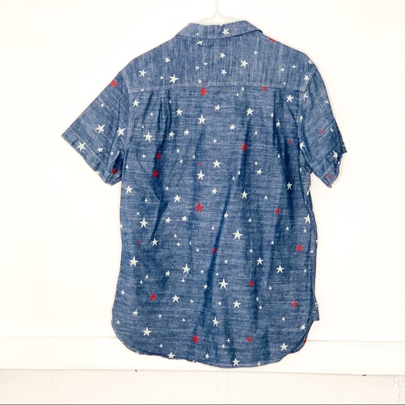 Lost Enterprises Button Down Shore Sleeve Shirt - Picture 2 of 6